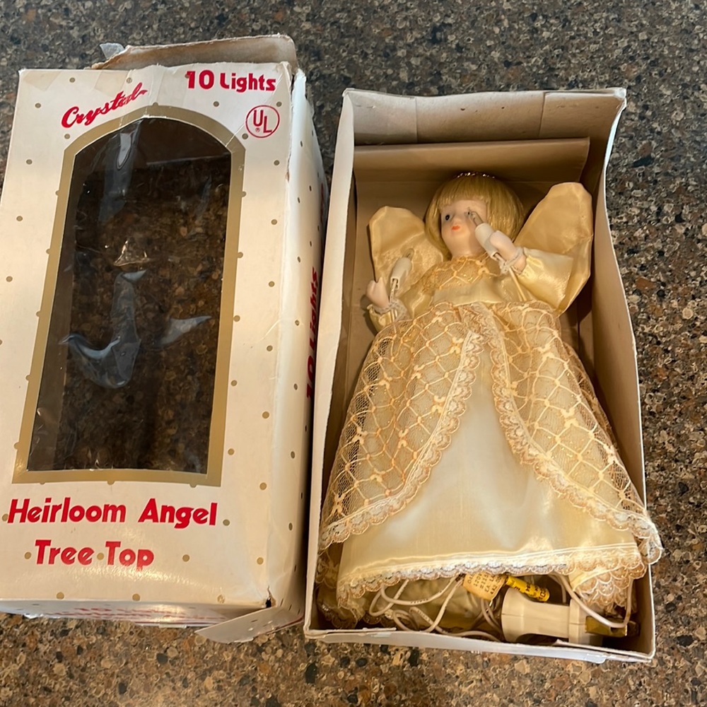 Vintage 1960’s Heirloom Lace Angel Christmas Tree Topper Lighted